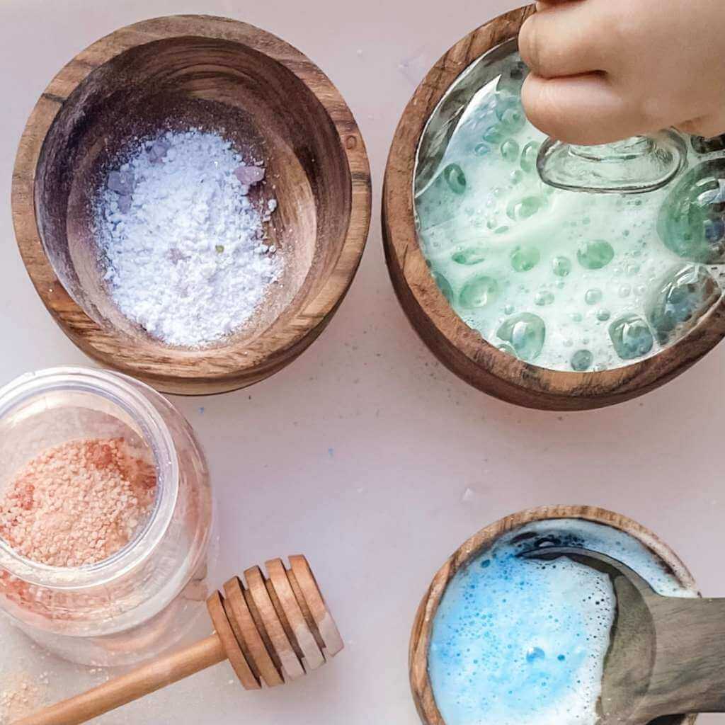 Epic kits explore play imagine create. Water sensory play activities potion making mud kitchens investigating science experiments volcano explosion fizz. Fizzy play. Kids Potion kit. Sensory play ideas. Children’s potion making kit Australia. Magic potion kits.